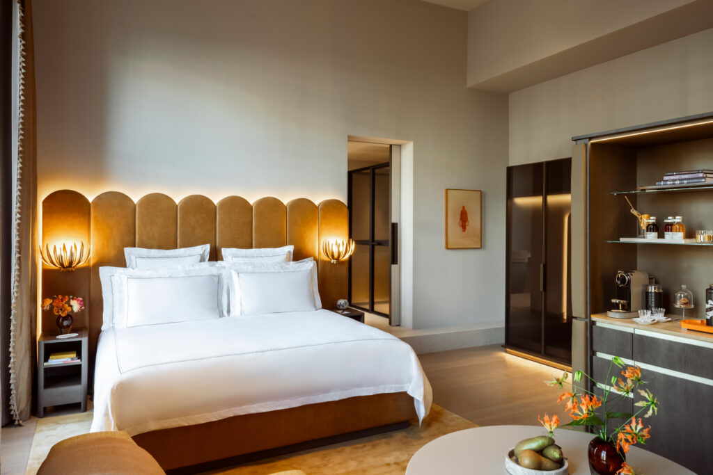 RWAMS Facilities Suites CanalViewJuniorSuite 230 Bedroom 1