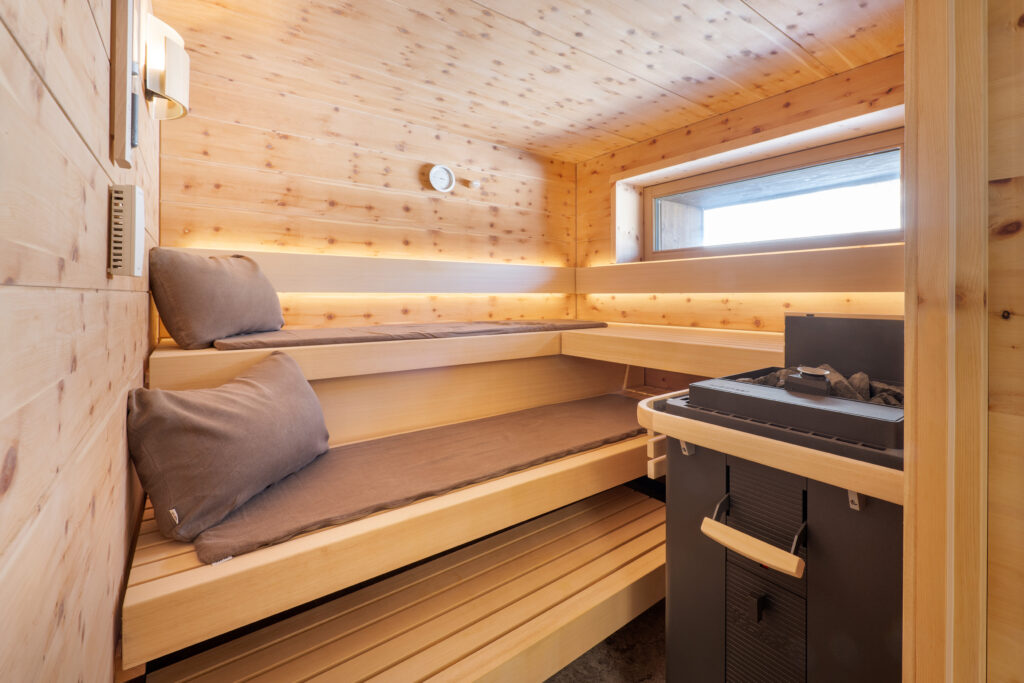 KLAFS sauna of aromatic pine photo Alex Gretter
