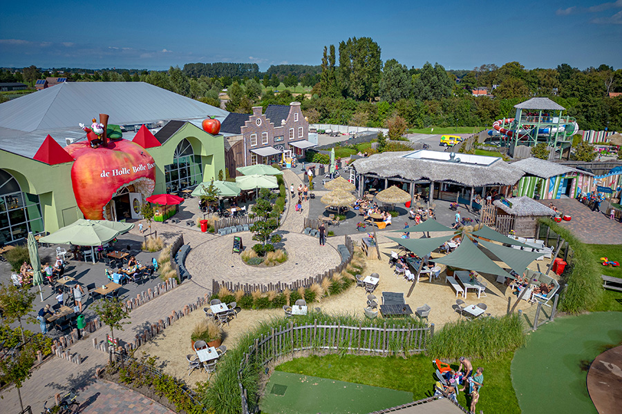 Outdoor hotel business 6