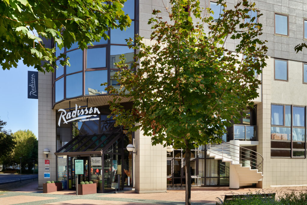 Radisson debuteert in Clermont-Ferrand en brengt harmonie en modern comfort naar hart van Auvergne