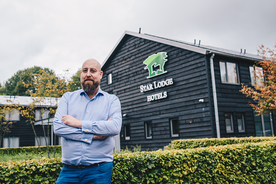 Portret: Floris van Es, Hotelgek met een groot hart 1