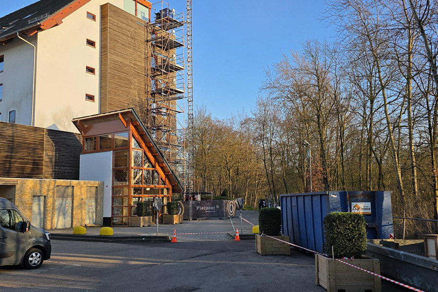 Pleijsier Hotelrenovation works on large-scale renovation Alpine Hotel at SnowWorld Landgraaf 1