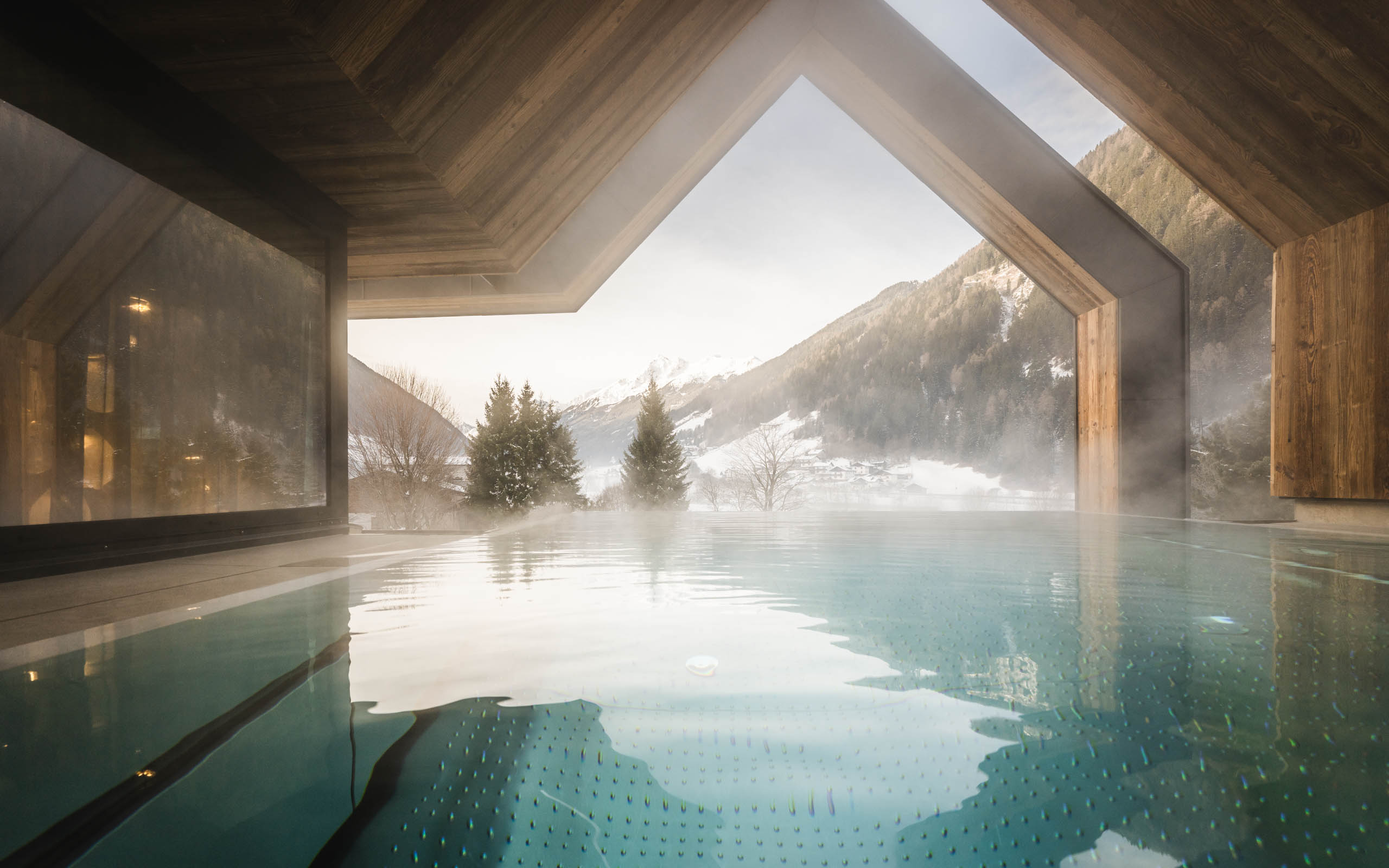 From urban design hotel to a chalet in the middle of nature 5