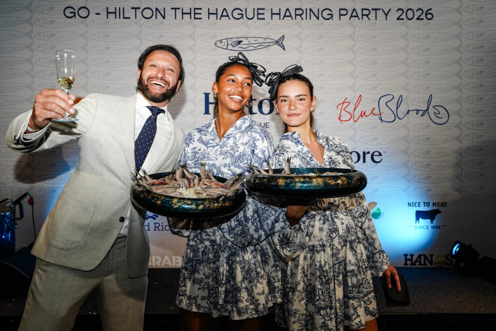 Historische aankomst van de Hollandse Nieuwe bij Hilton The Hague 2