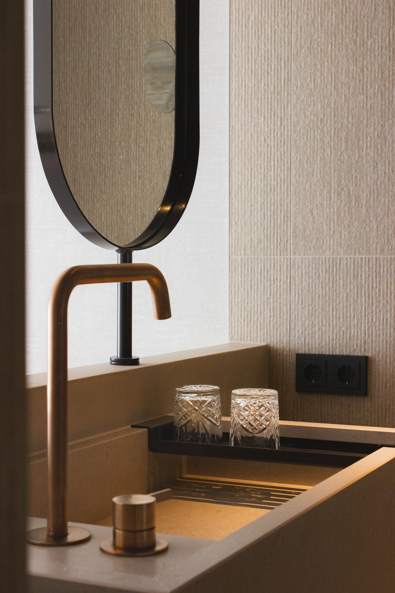 Thermae 2000 rust twaalf nieuwe wellness suites uit met Geberit AquaClean douchewc’s 1