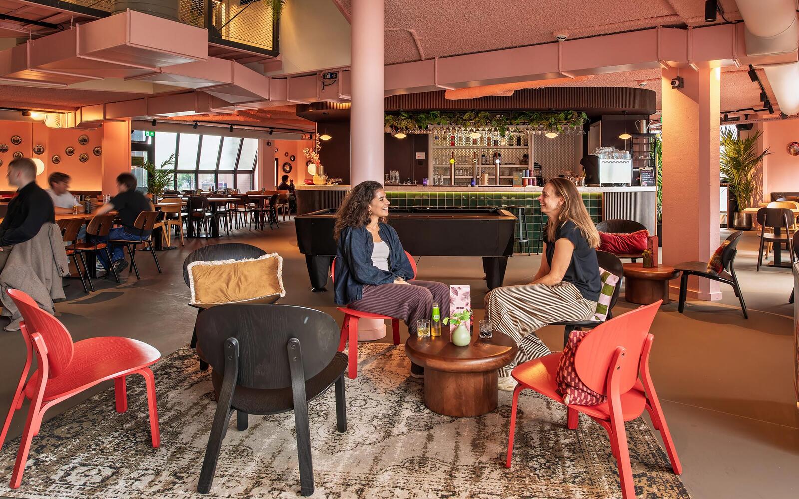 Pleijsier rondt renovatie Stayokay Rotterdam in iconische Kubuswoningen af  1